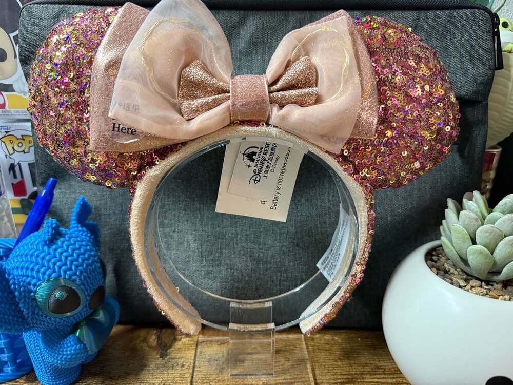 NWT Disney Shanghai Minnie Ears Light Up Headband Pink Sequin
